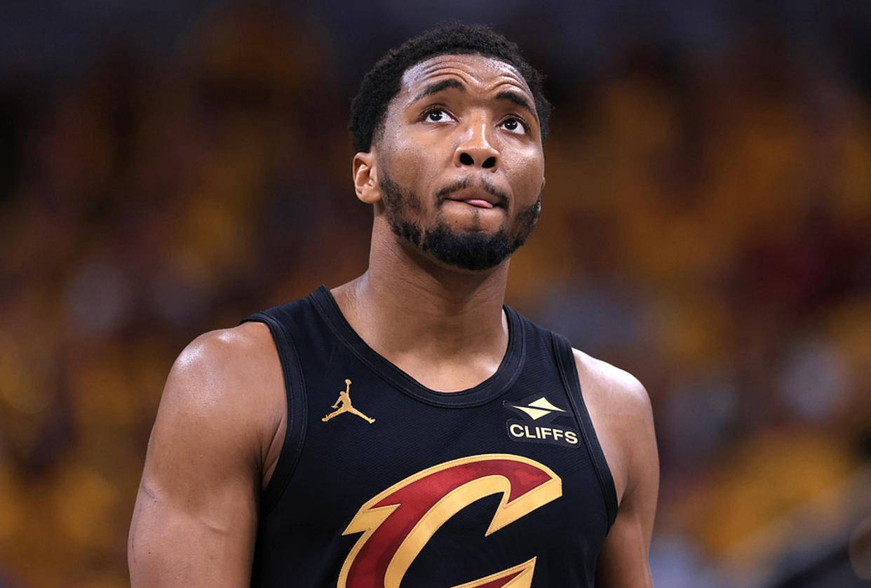 爱游戏中国-包含西亚卡姆连续二十场比赛得分超过比赛规则变更，瑞士队不断突破！的词条