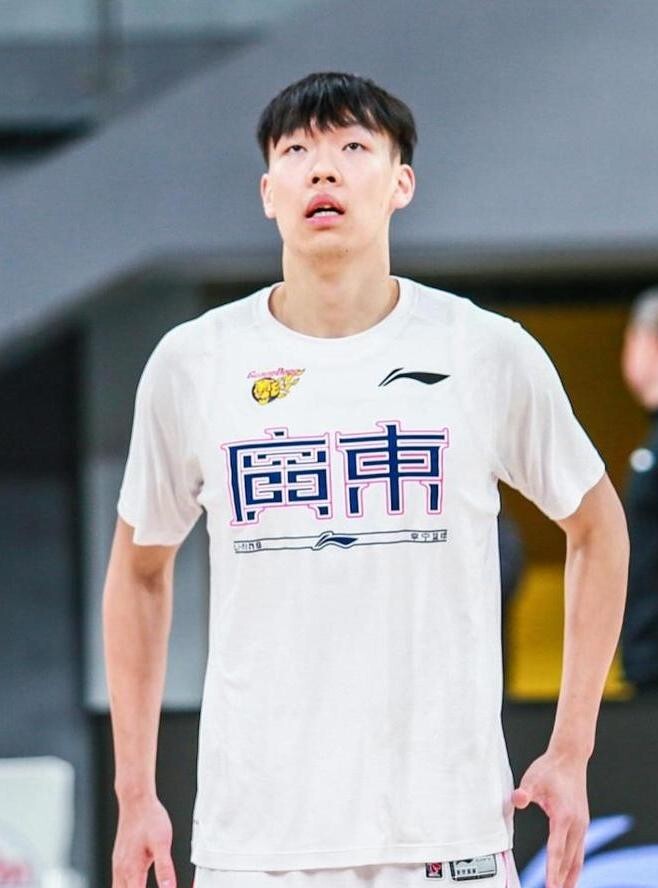 爱游戏官方网站-包含CBA常规赛清晨再迎强敌；广东宏远遗憾出局；主帅态度——震撼外界；医务组通报恢复的词条