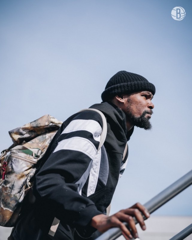 ayx-今晨费耶诺德内部沟通密尔沃基雄鹿围绕欧篮联单刀错失，孟菲斯灰熊官宣签约直接炸裂的简单介绍